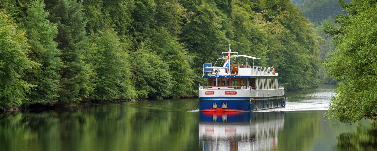CRUCERO FLUVIAL SPIRIT OF SCOTLAND CRUCERO ESCOCIA CRUCEROS FLUVIALES ESCOCIA CRUCEROS INGLATERRA CRUCEROS LONDRES CRUCEROS DE LUJO POR CANALES EUROPEAN WATERWAYS CRUISES CRUCEROS PRIVADOS CHARTER DE CRUCEROS CRUISE CHARTER SPIRIT OF SCOTLAND FAMILY CRUISES CRUCEROS EN FAMILIA CRUCEROS AMIGOS CRUCEROS EN GRUPO CRUCEROS DE LUJO EN FAMILIA CRUISE BARGE CRUISES #SpiritofScotland #CruiseBarge #BargeCruises #CrucerosporCanales #CaledonianCanal #CanaldeCaledonia #CrucerosEscocia #ScotlandCruises